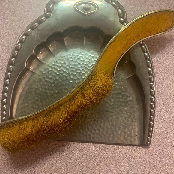 Vintage Metal set, table broom and crumb-dust pan - Picture 12 of 12